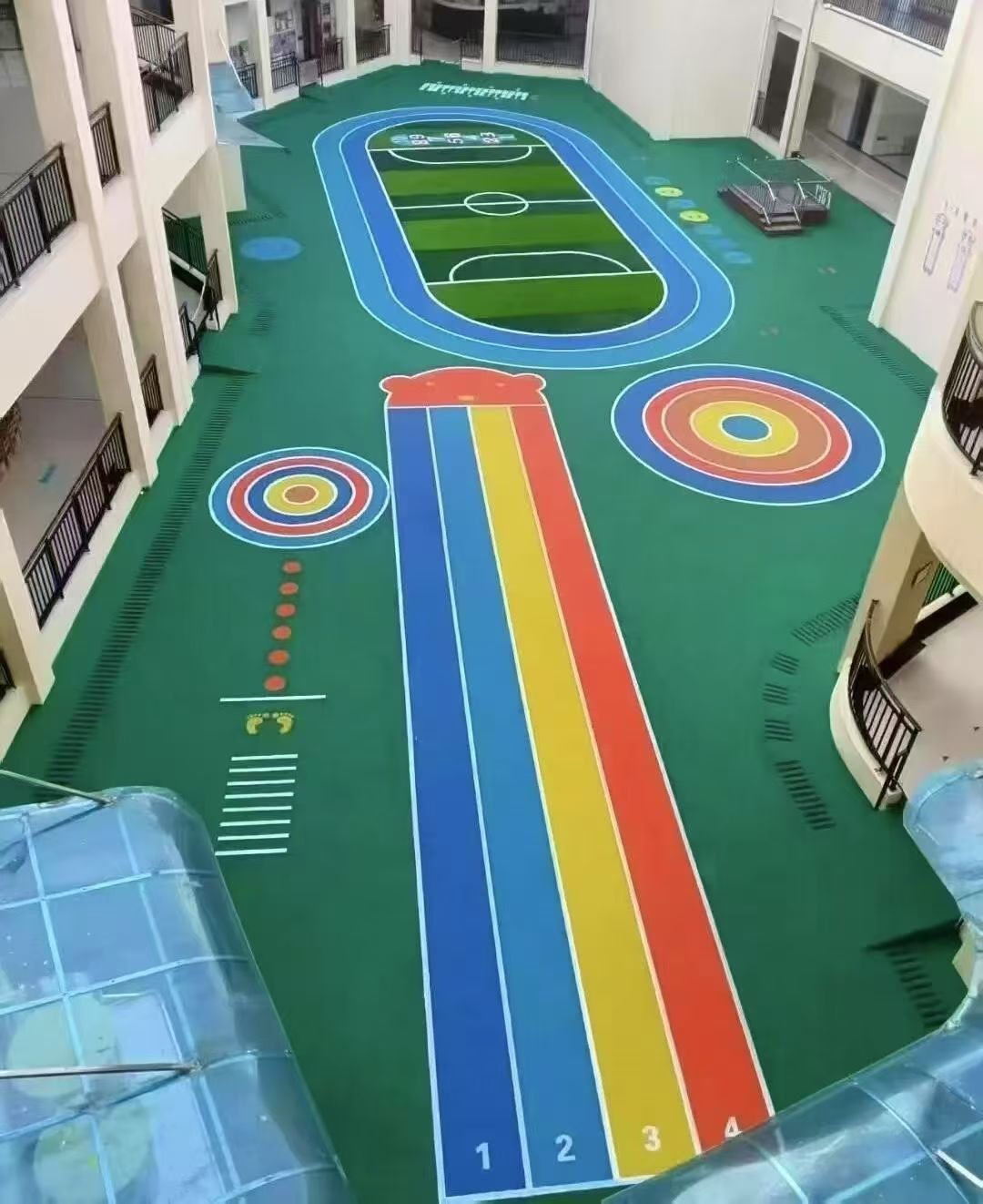 南京市幼儿园塑胶跑道渗水跑道 - 厂家